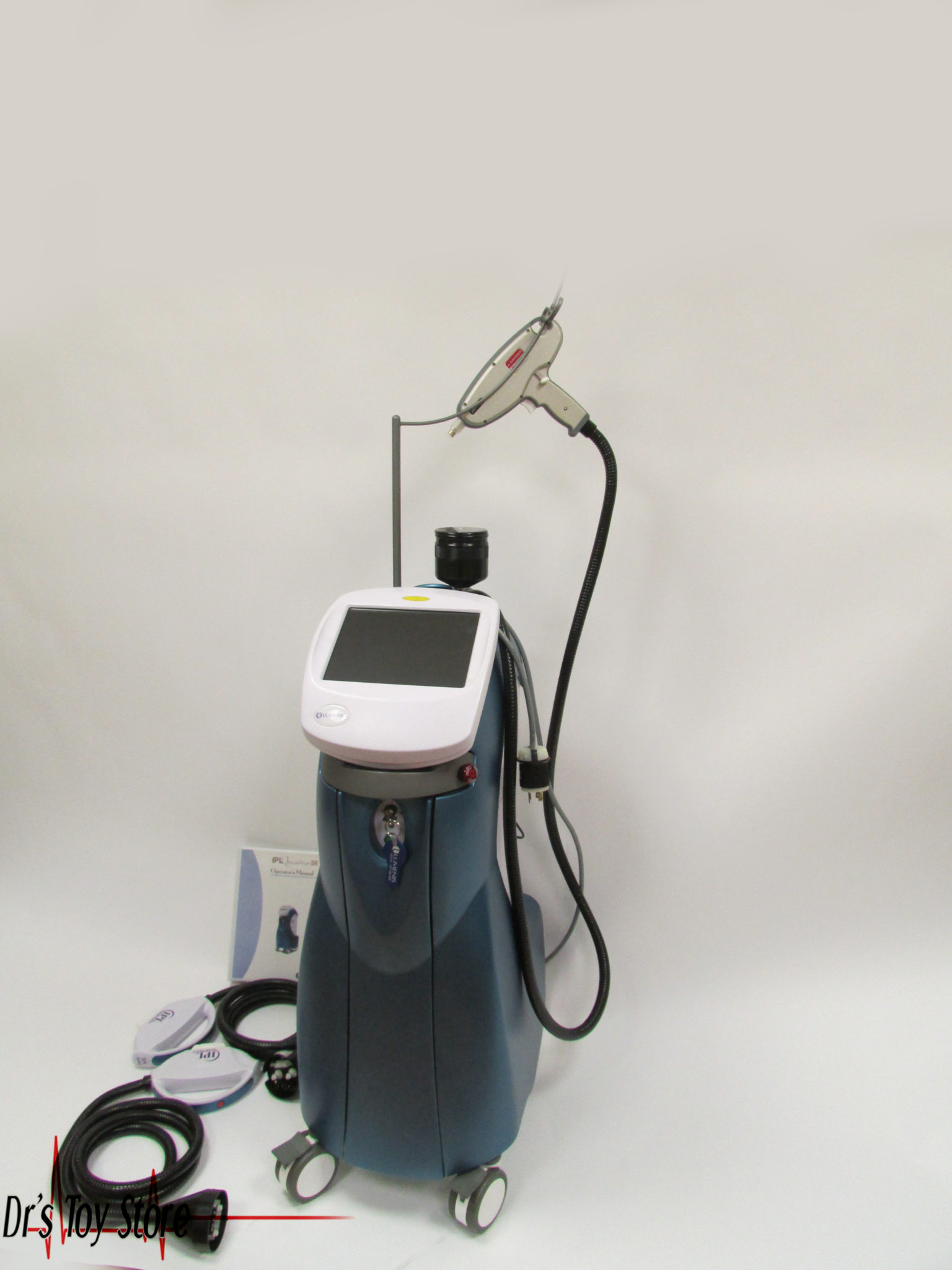 Lumenis Quantum IPL 2003 With Handpieces for sale at Dr's Toy Store